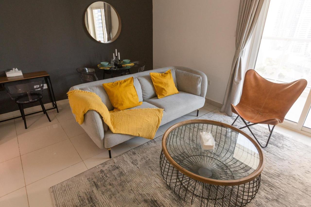Spacious 1Br With Full Marina View Дубай Екстериор снимка
